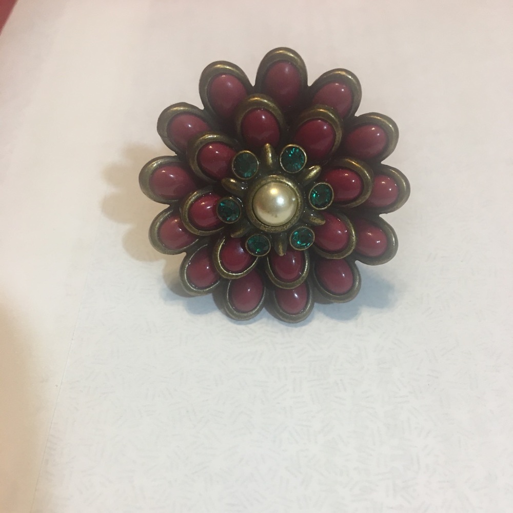 Fern Finds - Fern Mallis Cabochon Flower Brasstone